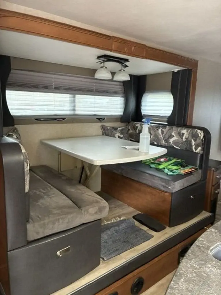 2017 Lance Travel Trailer Travel Trailer