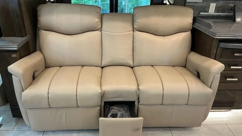 2017 Tiffin Motorhomes Phaeton Class A Motorhome
