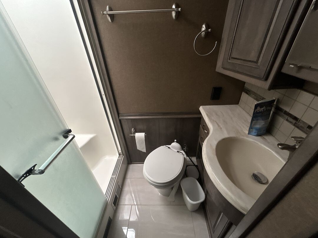 2017 Winnebago Journey