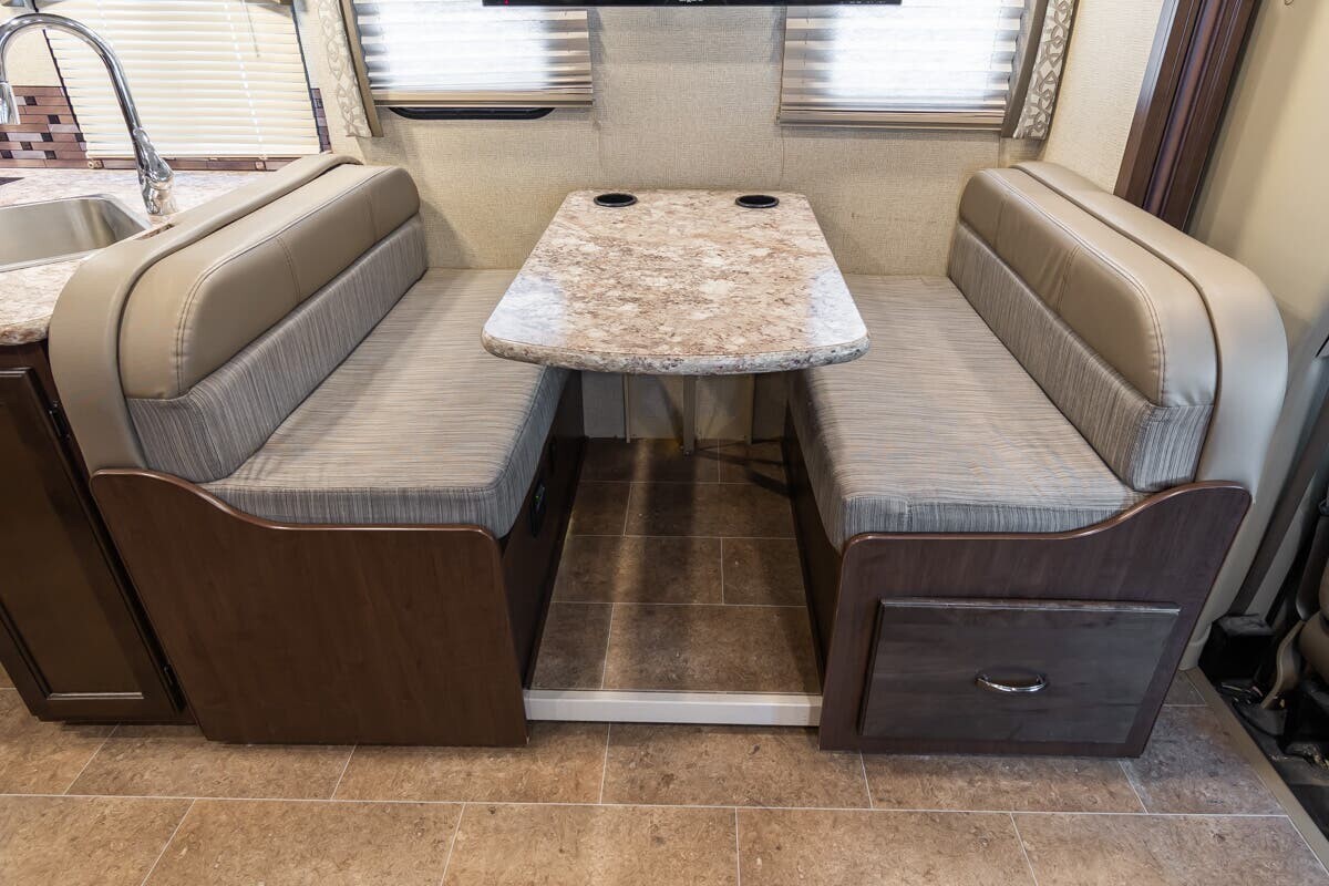 2018 Thor Motor Coach Chateau