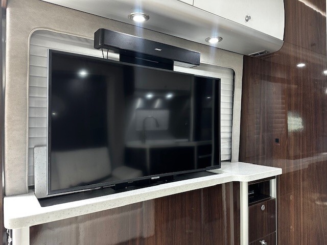 2019 Airstream MURPHY SUITE