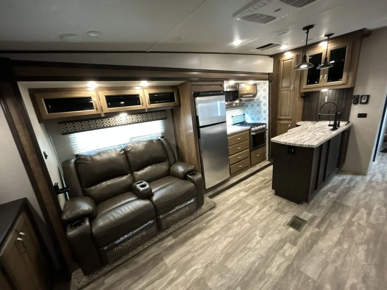 2019 Coachmen Chaparral Lite