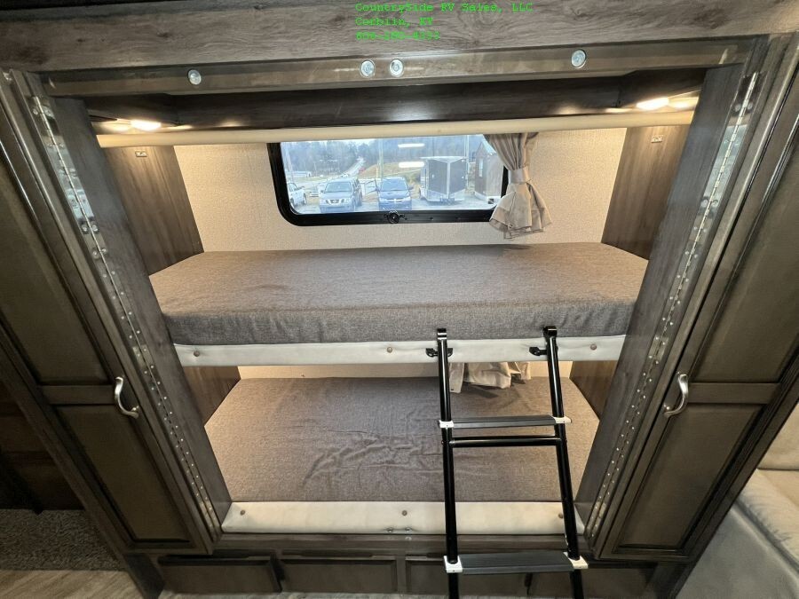 2019 Fleetwood Bounder Extended Living 36FP Toy Hauler