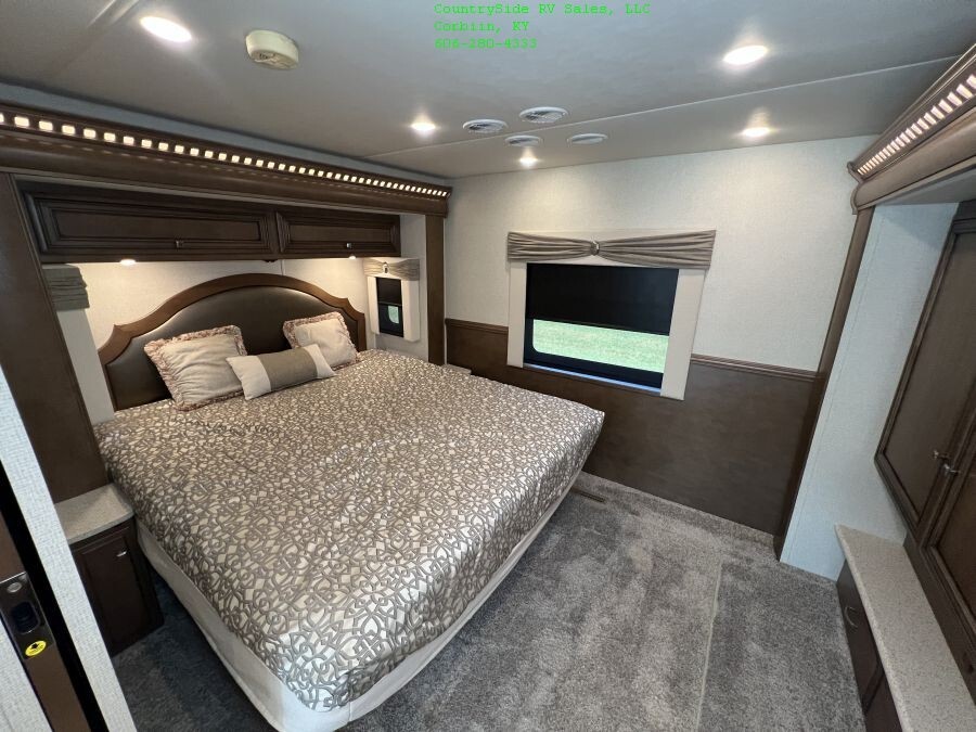 2019 Newmar Bay Star 3124