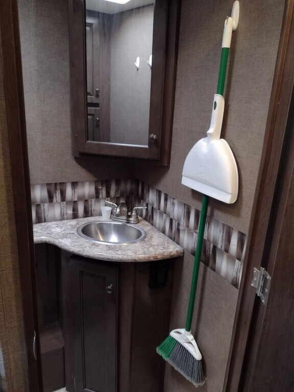 2019 Thor Motor Coach Windsport Motorized Class A