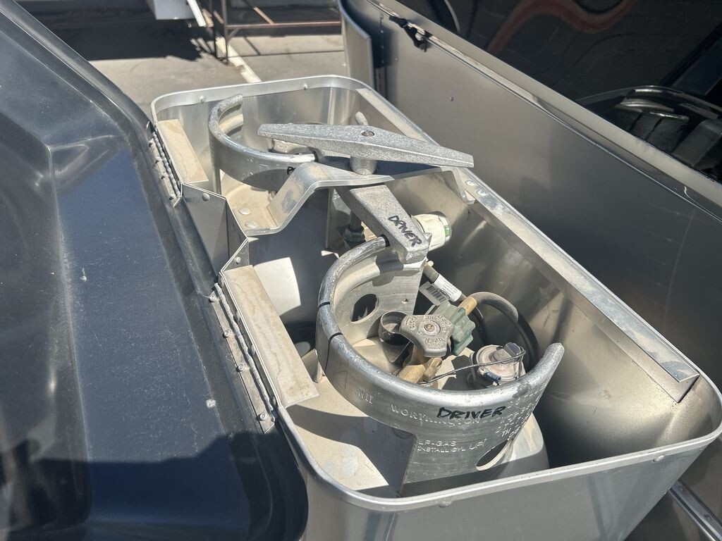 2020 Airstream 33FBQ Classic