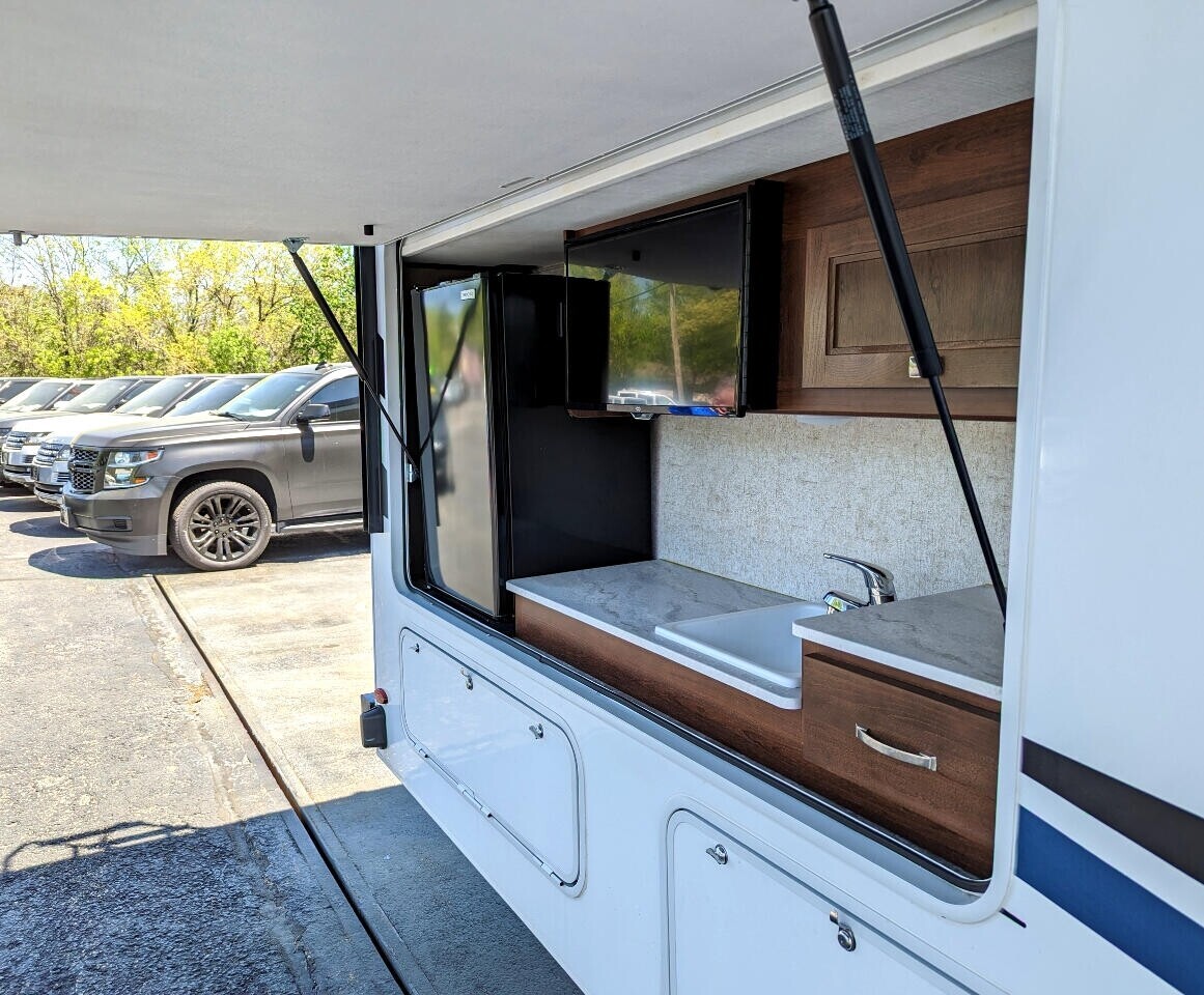 2020 White Chevrolet 4500HD Specialty Vehicle