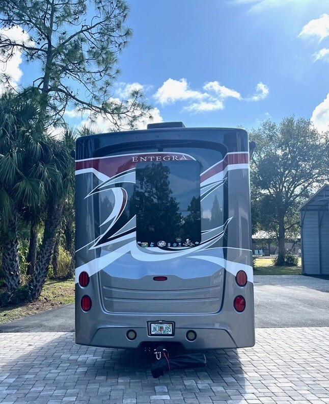 2020 Entegra ACCOLADE 37L SUPER C