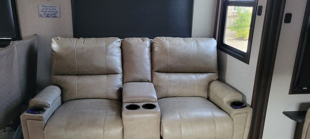 2020 Jayco North Point Fifth Wheel