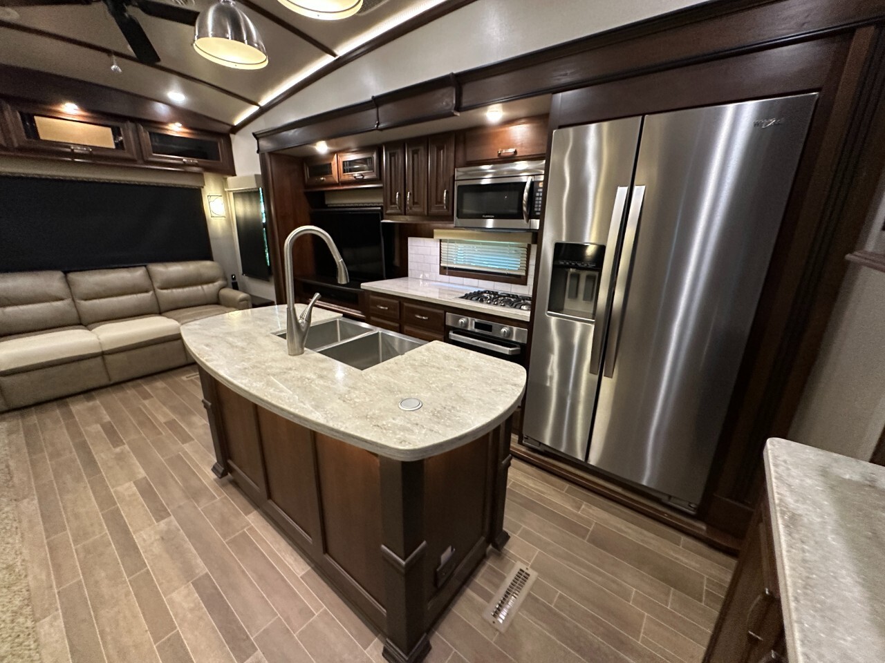 2020 Jayco Pinnacle