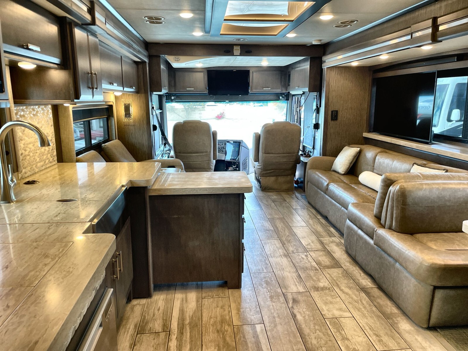 2020 Thor Motor Coach Tuscany