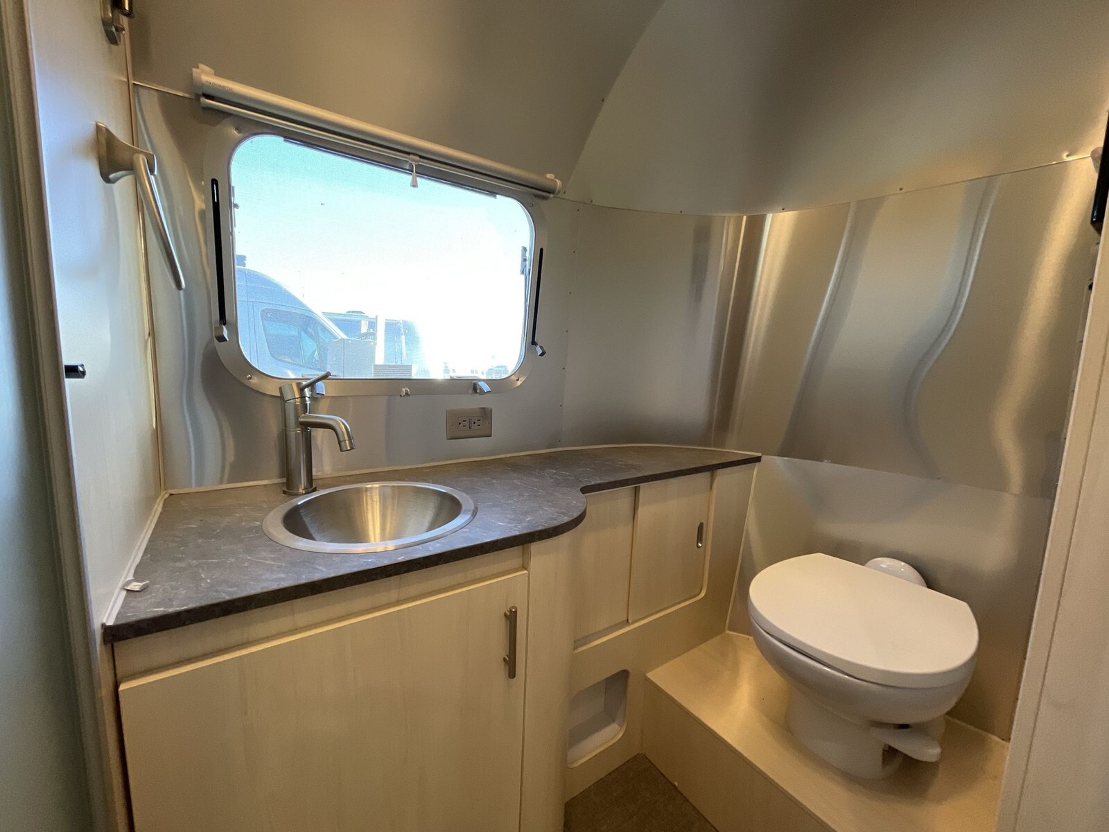 2021 Airstream Flying Cloud