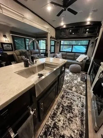 2021 Jayco Pinnacle Fifth Wheel