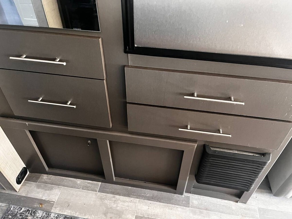 2021 Thor Motor Coach Gemini RUV Motorized Class C