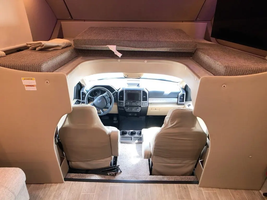 2021 Thor Motor Coach Omni