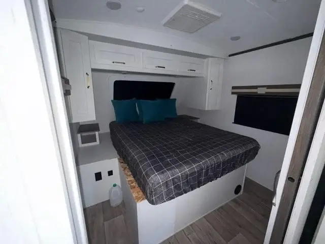 2022 Dutchmen Astoria Travel Trailer Travel Trailer