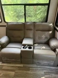 2022 Dutchmen Yukon Fifth Wheel