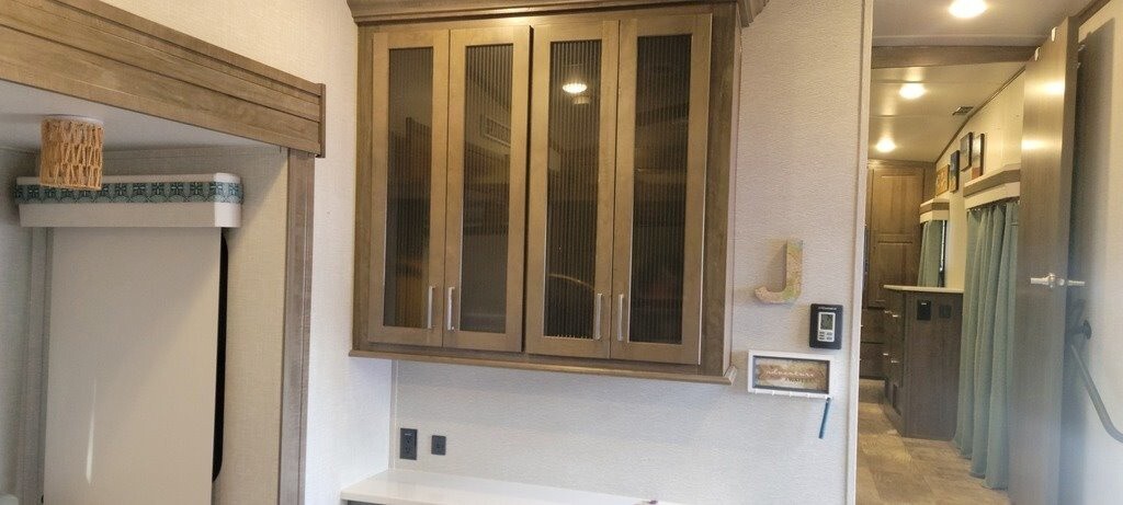 2022 Forest River Rockwood Ultra Lite FW Fifth Wheel