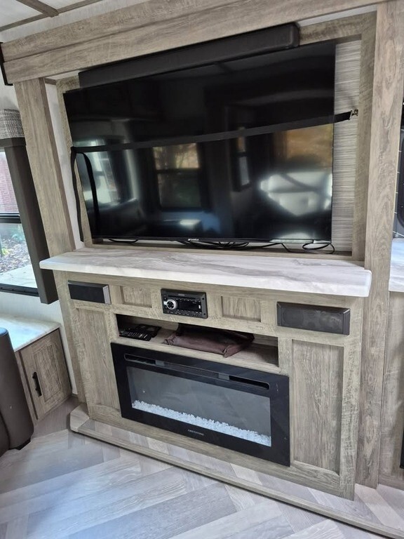 2022 Forest River Wildwood Heritage Glen Travel Trailer