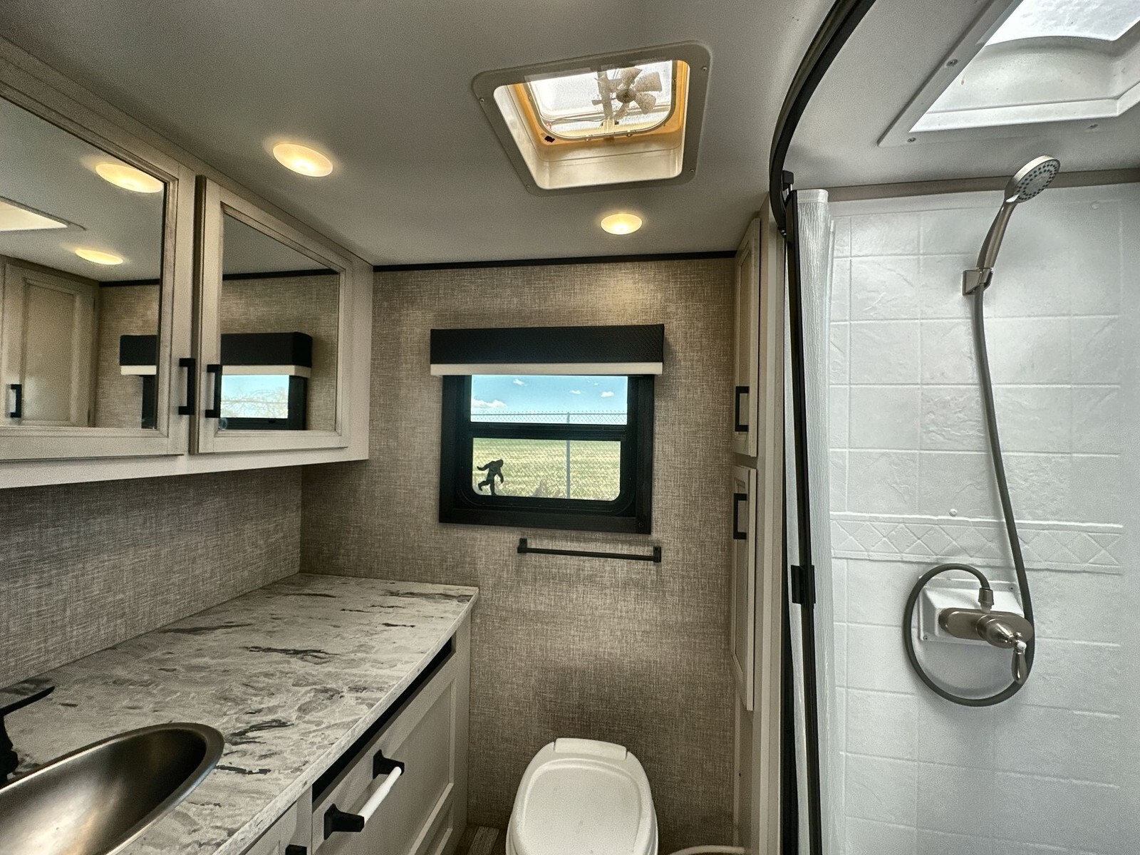 2022 Jayco Jay Feather