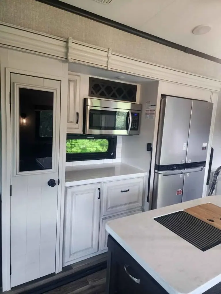 2022 Jayco North Point Fifth Wheel