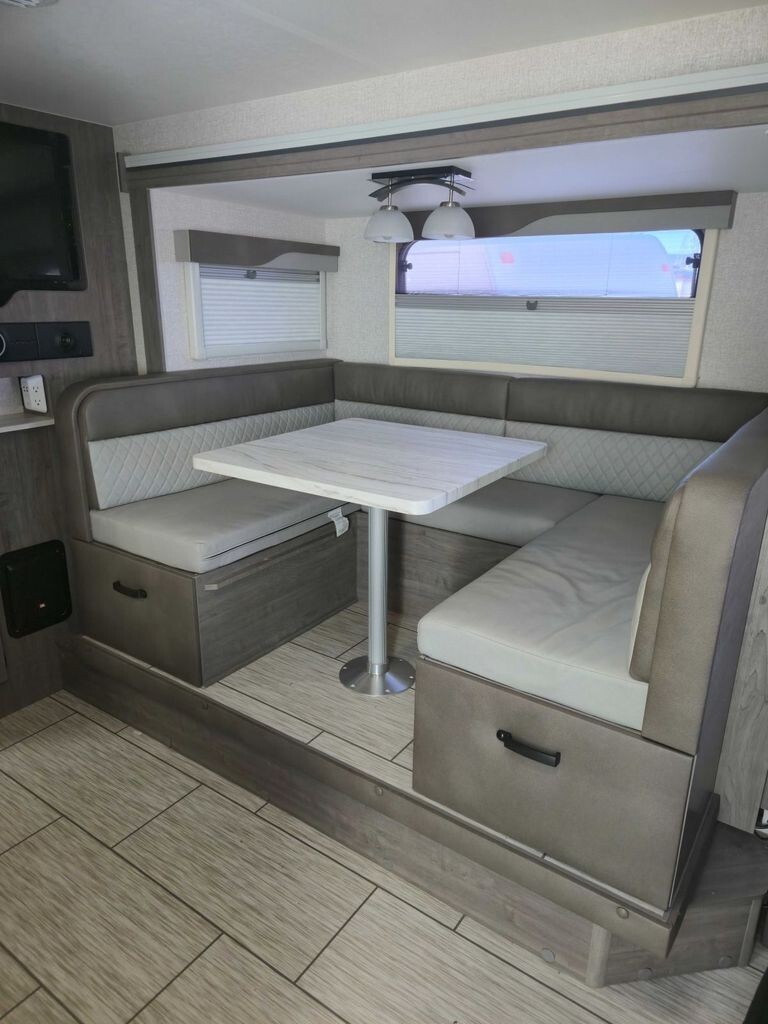 2022 Lance Travel Trailer Travel Trailer