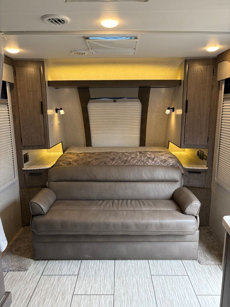 2022 Lance Travel Trailer Travel Trailer