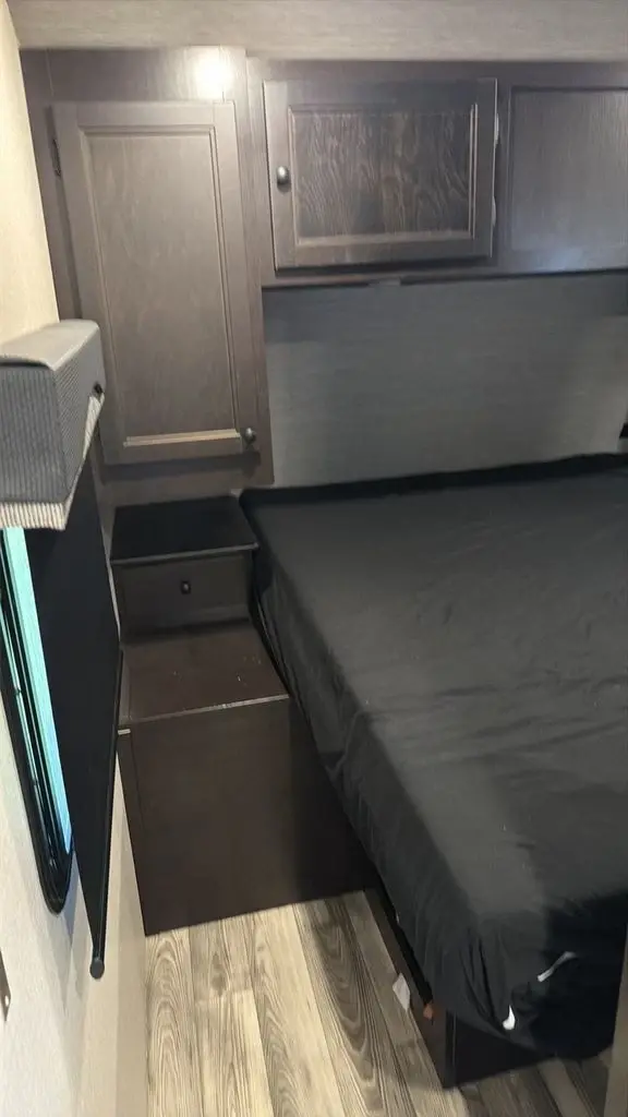 2022 Starcraft Super Lite Travel Trailer