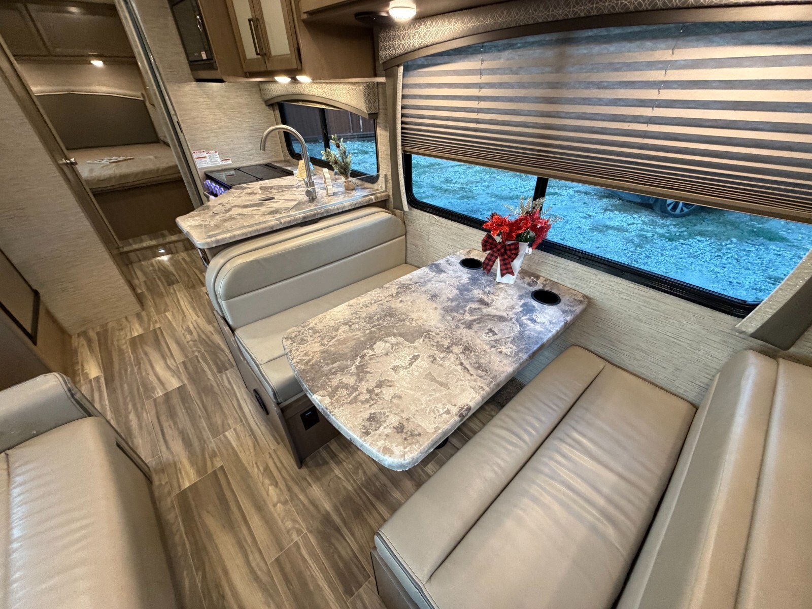 2022 Thor Four Winds 28A