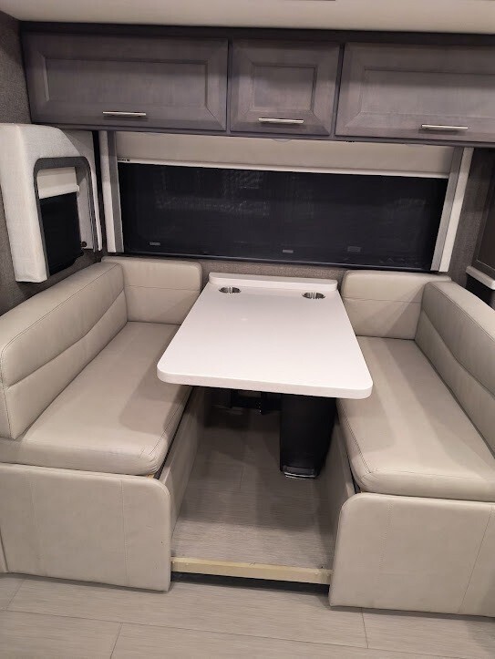 2022 Thor Motor Coach Palazzo Motorized Class A