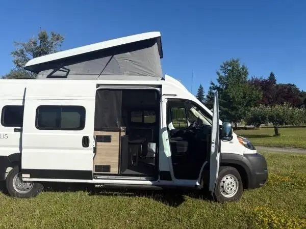 2022 Winnebago Solis Motorized Class B