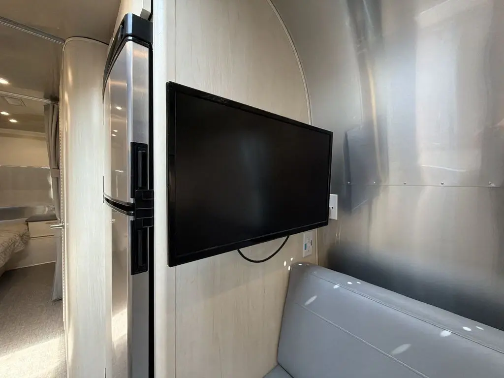 2023 Airstream Flying Cloud