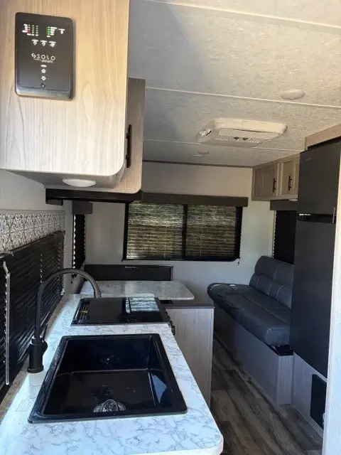 2023 Dutchmen Coleman Lantern LT Travel Trailer