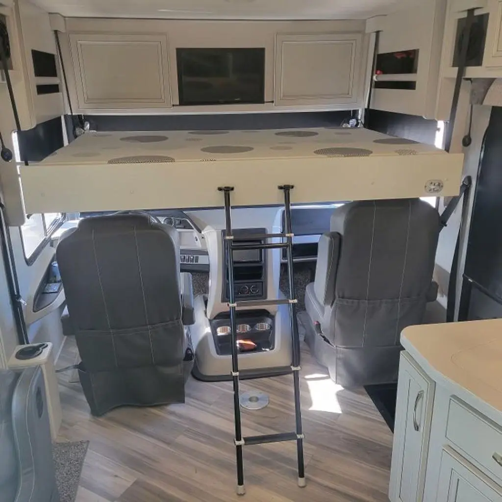 2023 Fleetwood Bounder Class A Motorhome