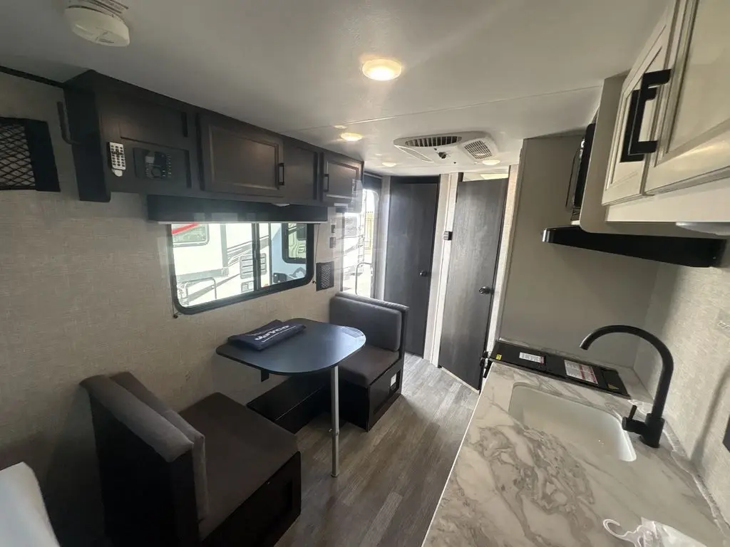 2023 Jayco Jay Flight SLX