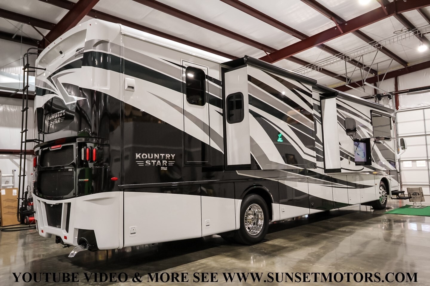 2023 MASTERPIECE NEWMAR KOUNTRY STAR MOTOR HOME