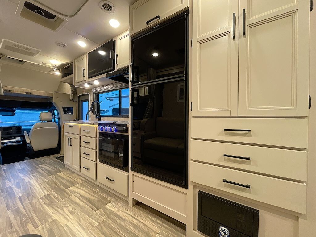 2023 Thor Motor Coach Four Winds Sprinter
