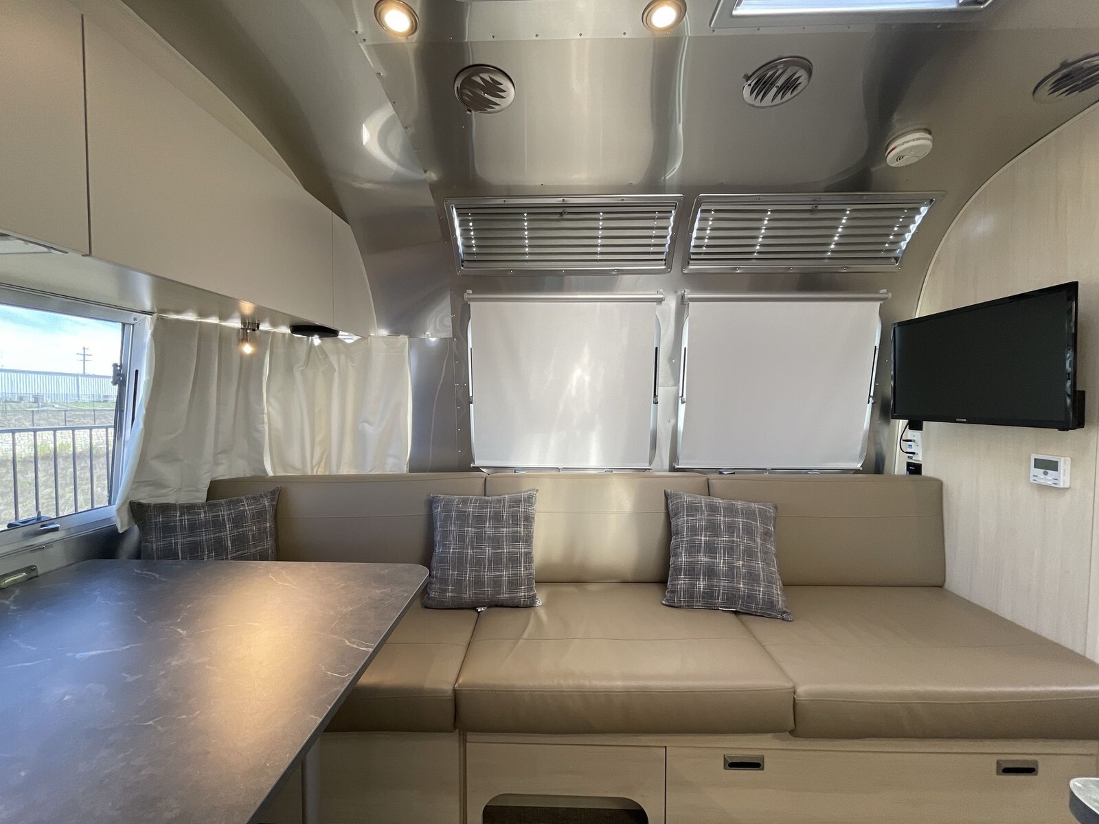 2024 Airstream Flying Cloud