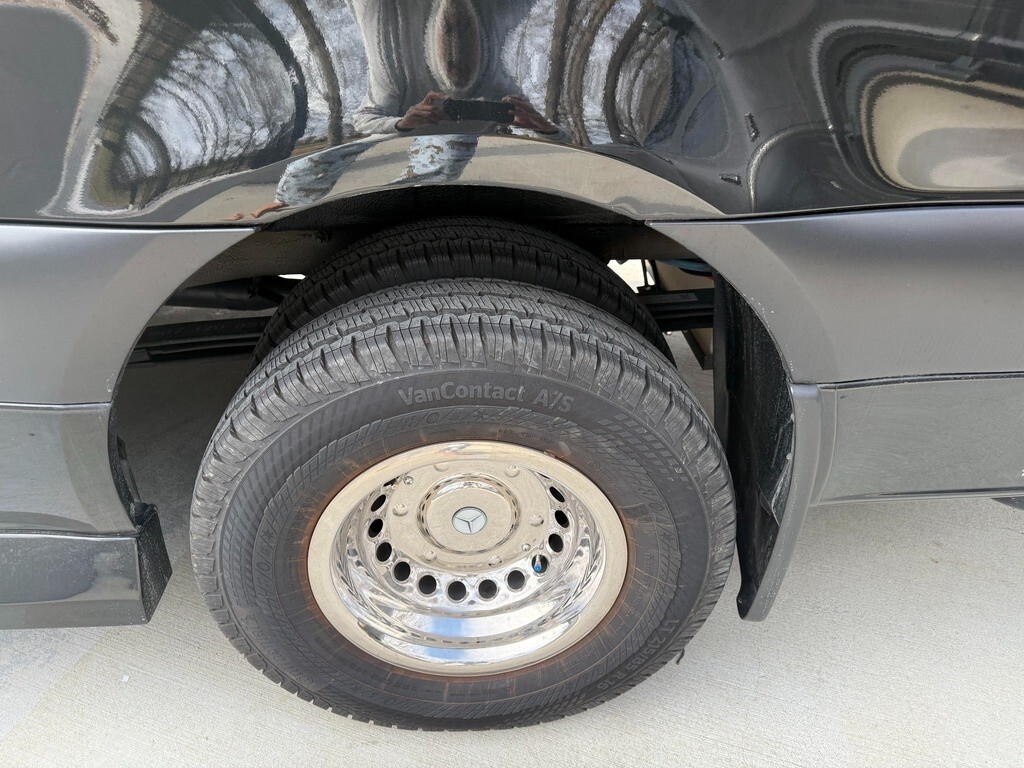 2024 Mercedes 3500 Custom Sprinter Motorized Class B