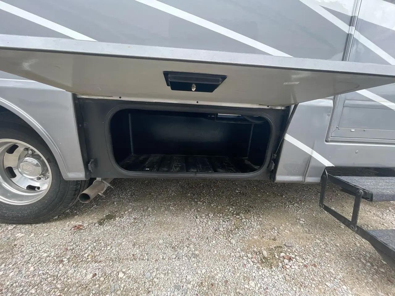 2024 Winnebago Navion