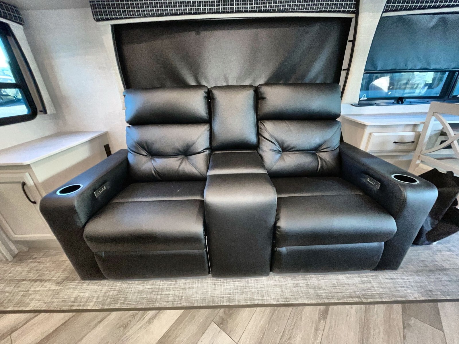 2025 Holiday Rambler Vacationer