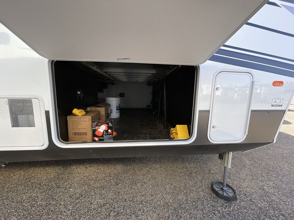 2025 Palomino COLUMBUS