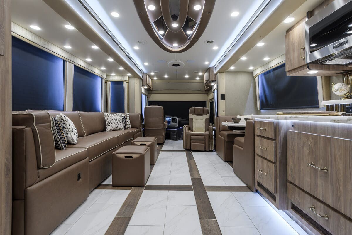 2026 Foretravel Realm FS605