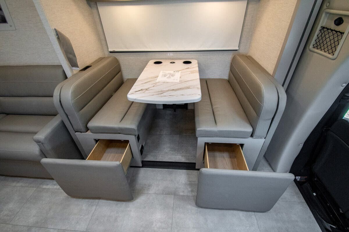 2026 Thor Motor Coach Quantum Sprinter