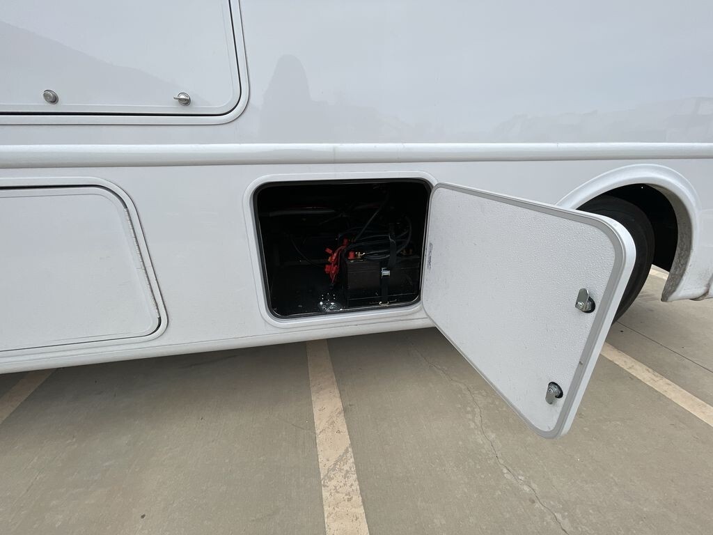 2026 Thor Motor Coach Resonate