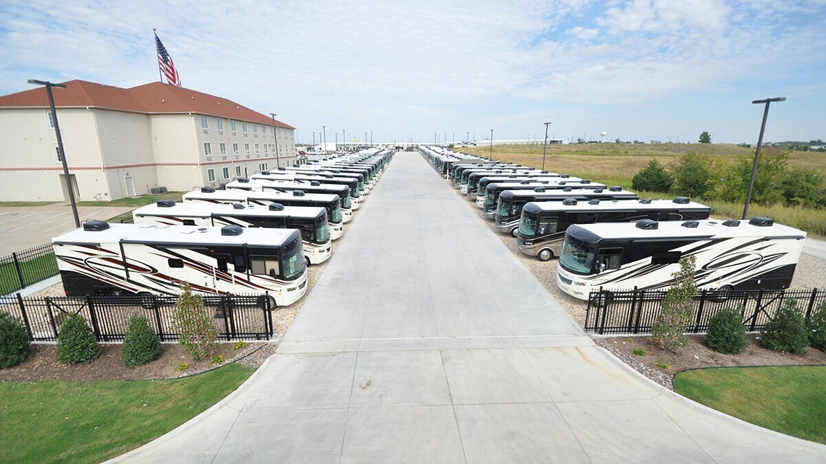 2026 Thor Motor Coach Tiburon