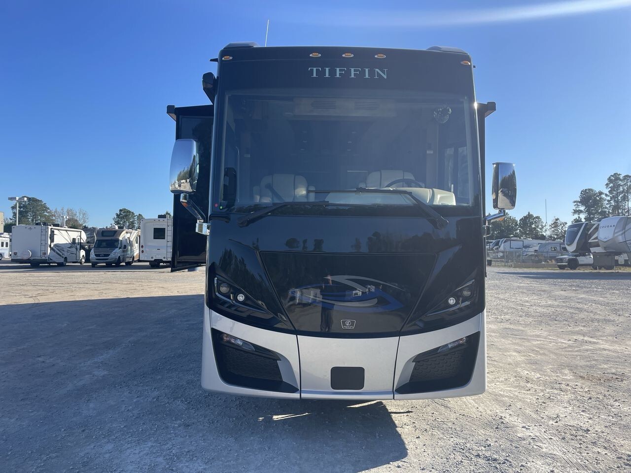 2026 Tiffin Motorhomes Phaeton