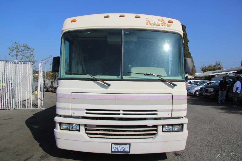 1995 Fleetwood Bounder RV Motorized Class A
