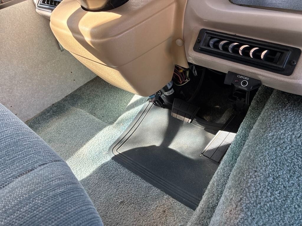 1998 National RV Sea Breeze Motorized Class A