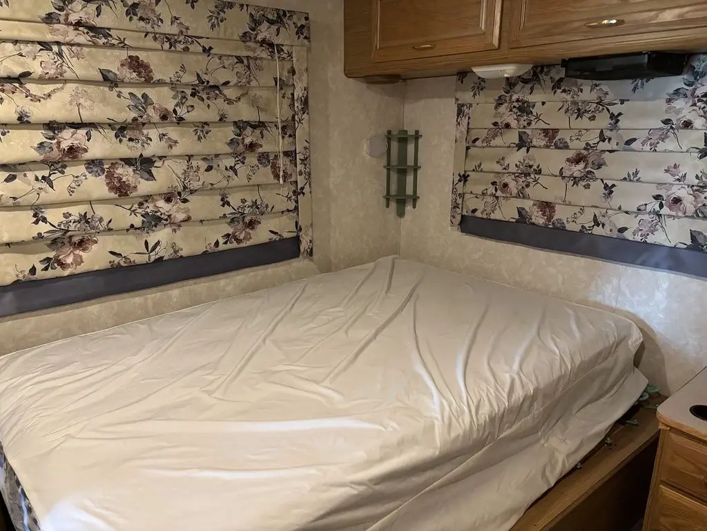 1999 Fleetwood Bounder Class A Motorhome